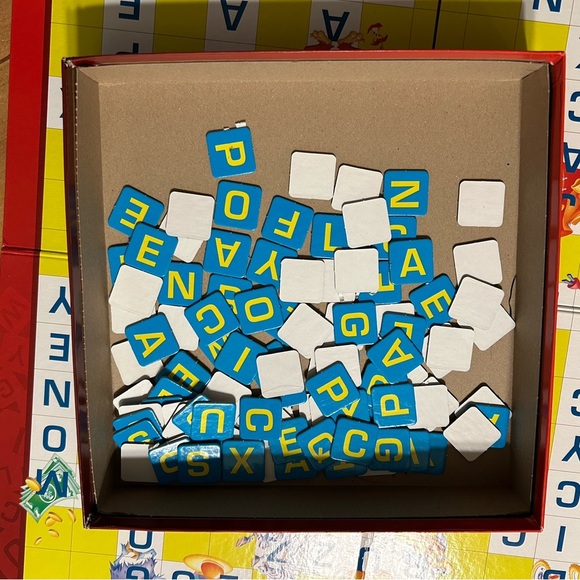 Scrabble Junior and Battleship Board Games - Picture 3 of 7